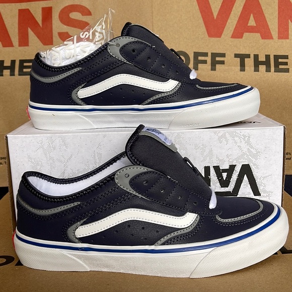 Vans WMNS Rowley Navy/White skate sneakers - Picture 3 of 16